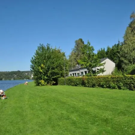 Vakantiehuis Holiday Les Doyards.5 *